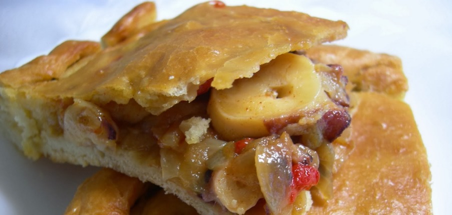 Pulpo a la gallega en empanada